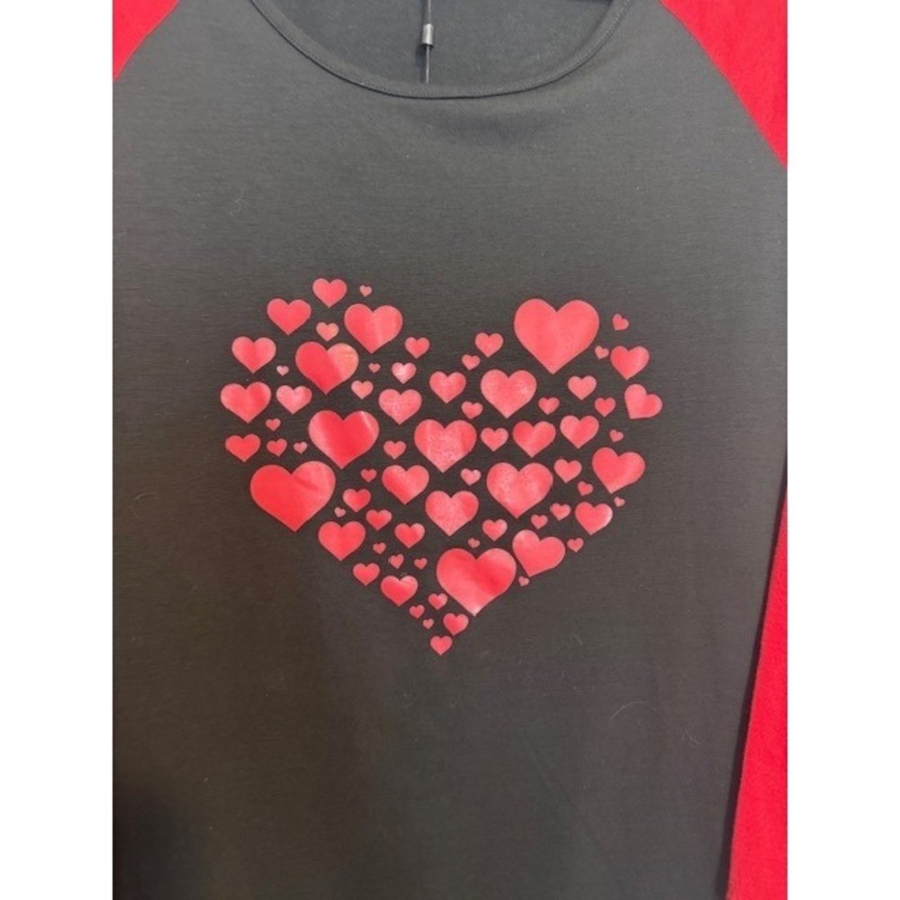 NWT-JustFashionNow Women's Heart Graphic Raglan Long Sleeve Top Black Red Size L - Picture 4 of 6
